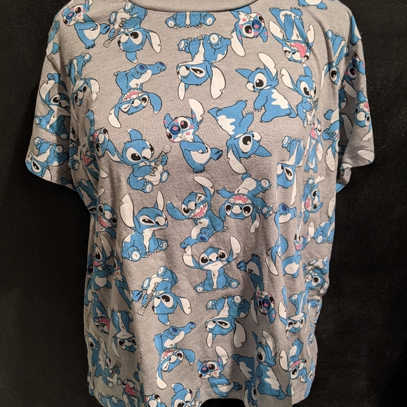 Disney Lilo & Stitch Patterned T shirt - Picture 1 of 3